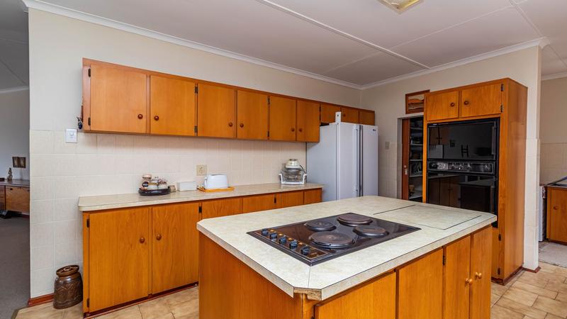 4 Bedroom Property for Sale in Bayview Western Cape